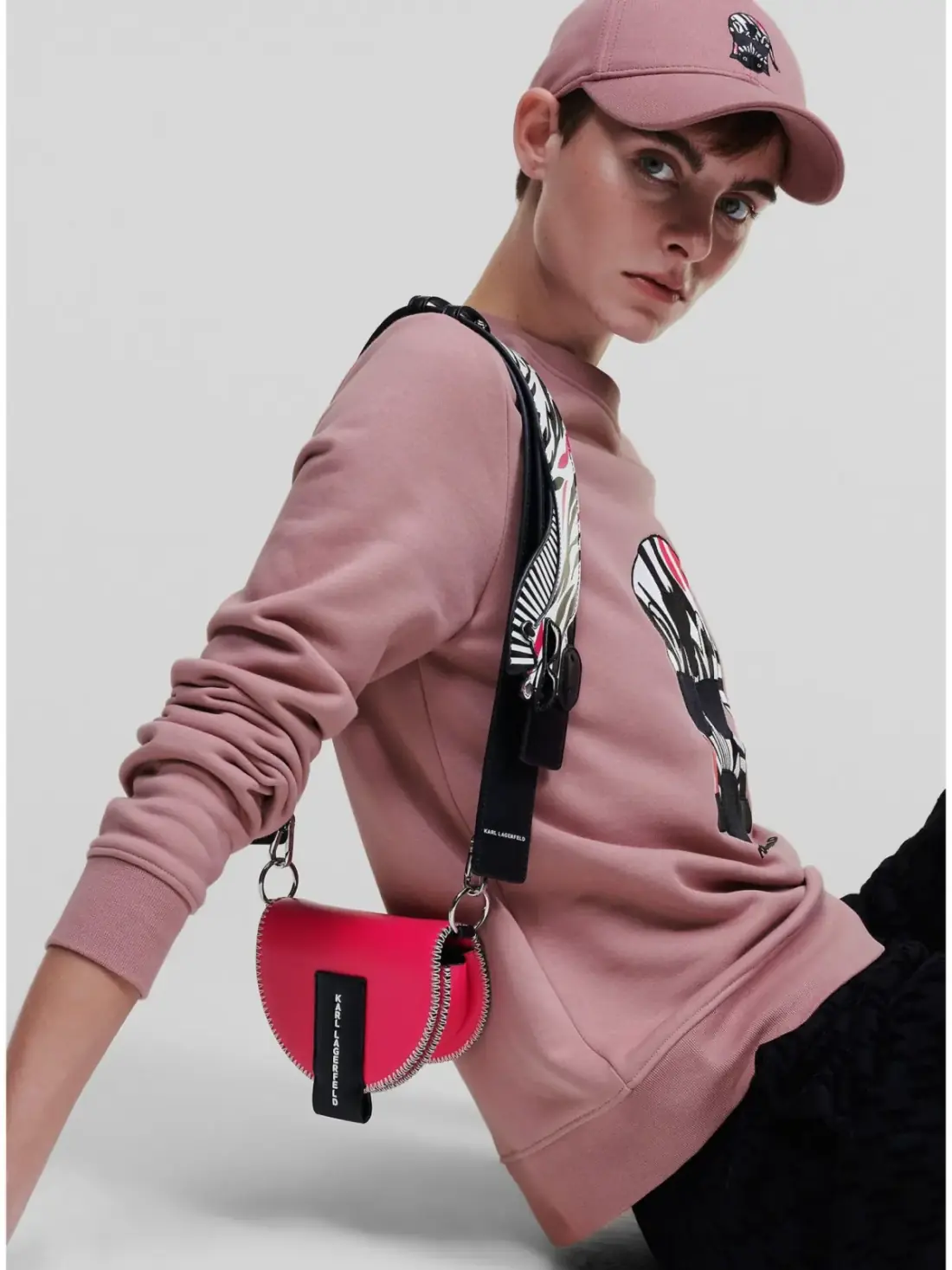 rood-handback-ladies-Calvin-Klein-CK